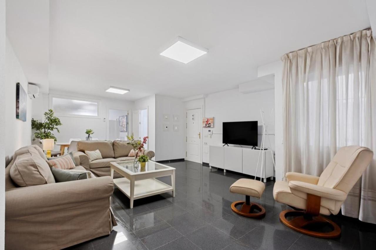 Amplio Piso En Atarazanas Apartment Малага Екстериор снимка
