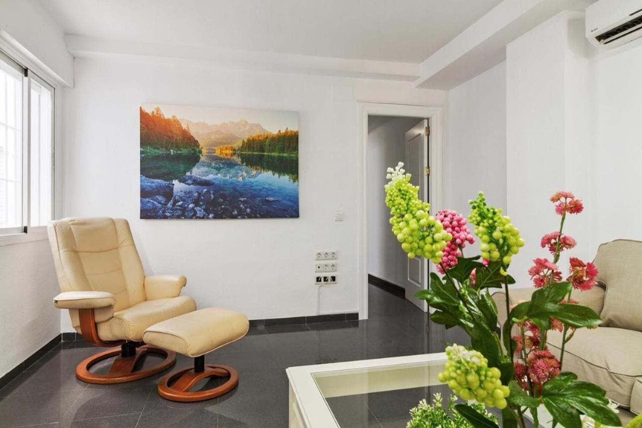 Amplio Piso En Atarazanas Apartment Малага Екстериор снимка