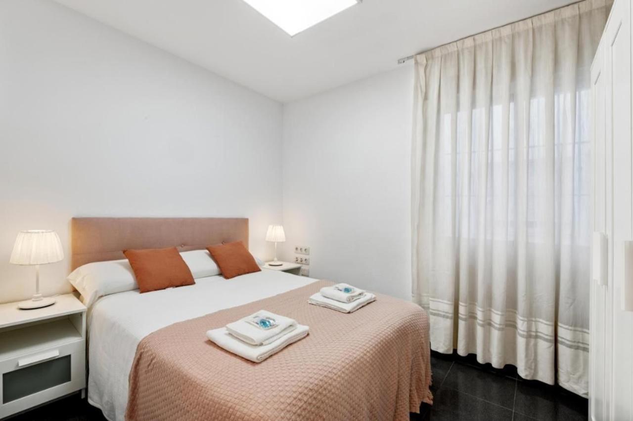 Amplio Piso En Atarazanas Apartment Малага Екстериор снимка
